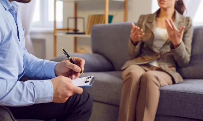 ¿Qué es una evaluación psicológica para inmigración y por qué es importante?