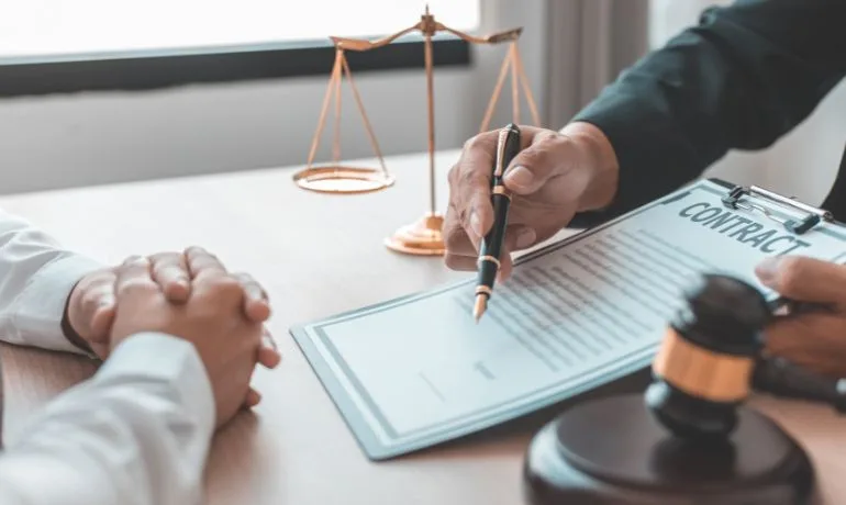 Navegando las leyes estatales: cartas AEE el mismo día y la regla de 30 días